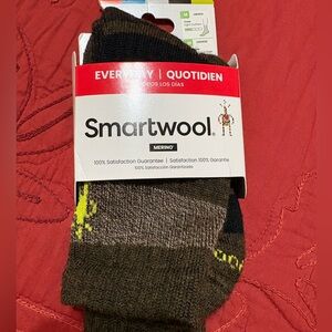 Brown Smartwool Crew Socks SZ M Light Cushion-NWT